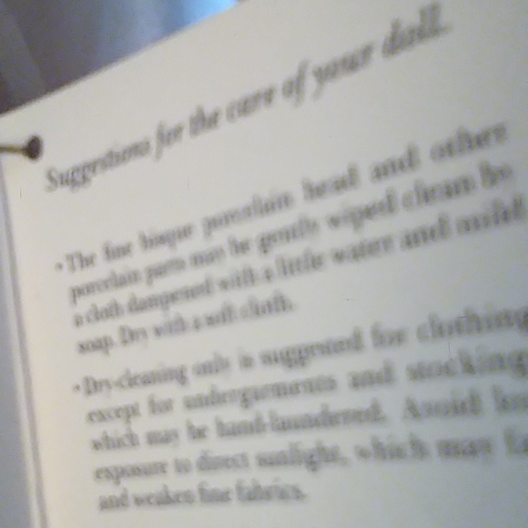 The Franklin Heirloom Be'be' Jumeau Doll - Picture 9 of 15